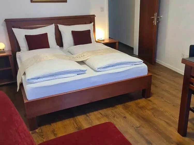 ファミリールーム, Esos Hotel Quelle