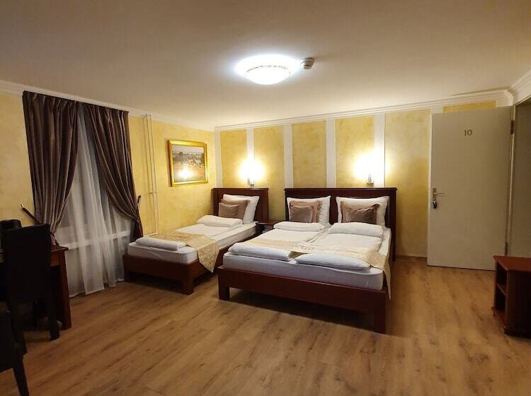 اتاق استاندارد سه تخته با بالکن, Esos Hotel Quelle