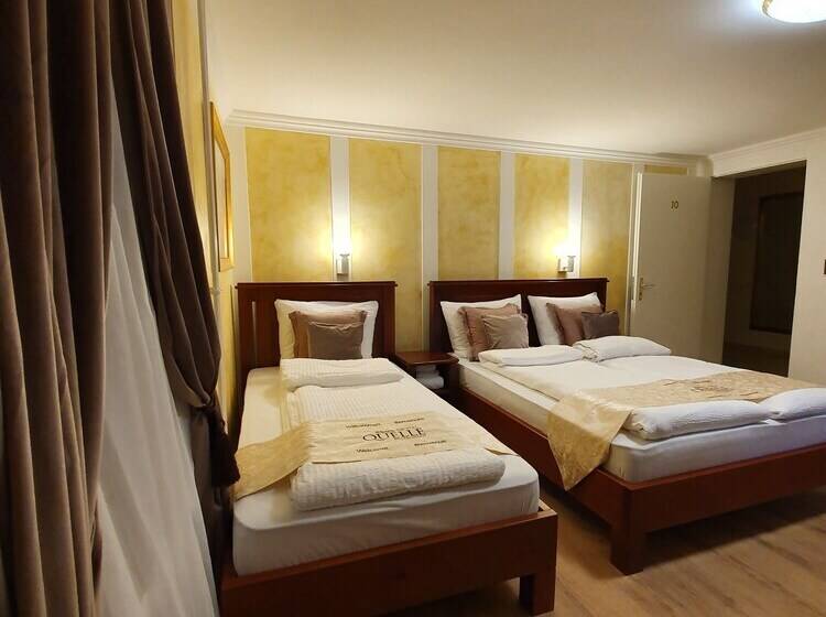 バルコニー付きスタンダードトリプルルーム, Esos Hotel Quelle