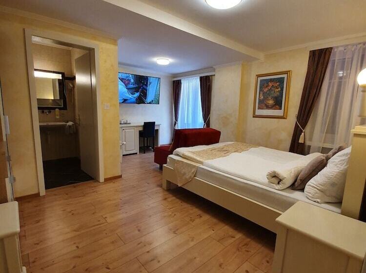 ファミリールーム, Esos Hotel Quelle