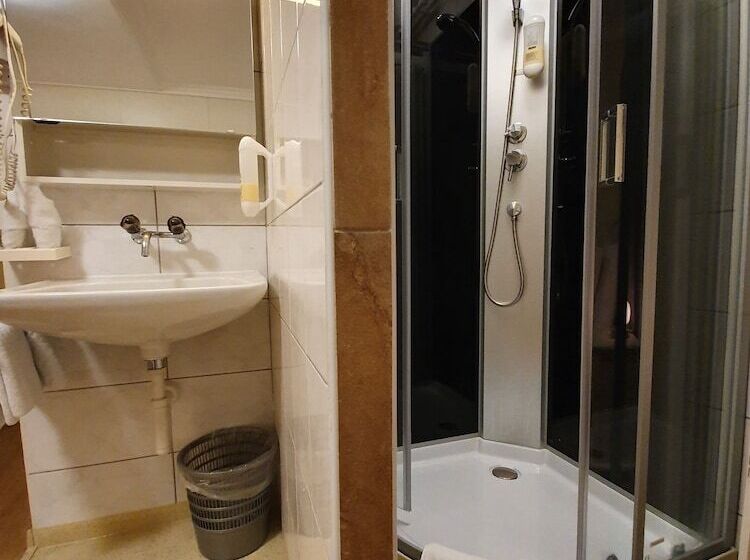 エコノミールーム, Esos Hotel Quelle