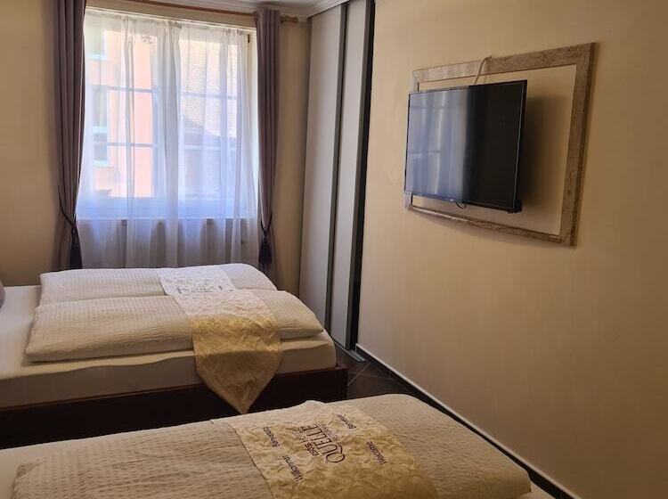 スタンダードトリプルルーム, Esos Hotel Quelle