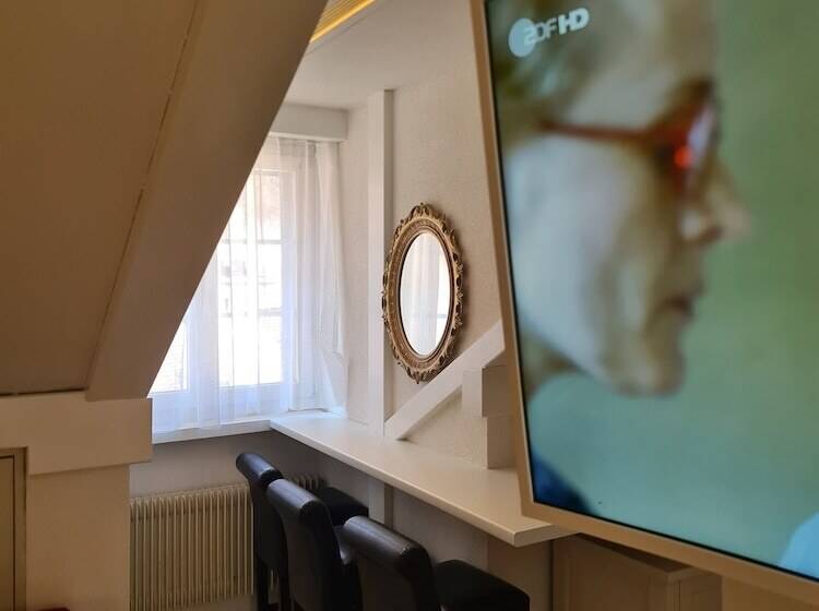 スタンダードトリプルルーム, Esos Hotel Quelle