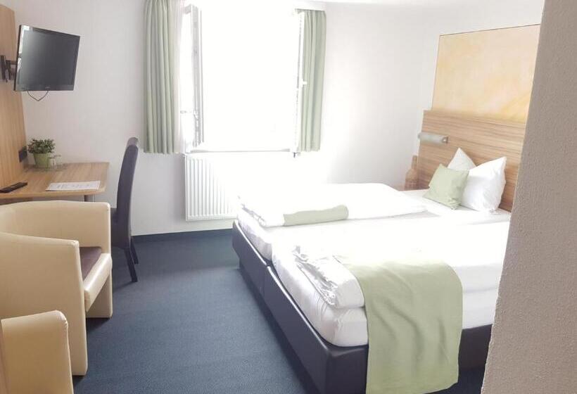 スタンダードシングルルーム, Garni Goldene Traube