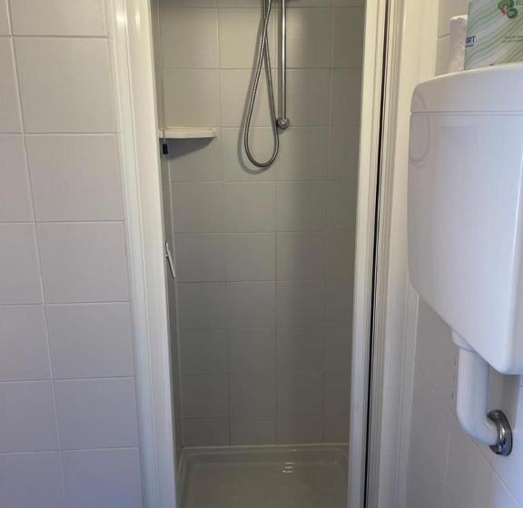 غرفة أساسية مزودة بشُرفة, Garni Onda