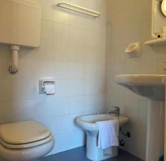 غرفة أساسية مزودة بشُرفة, Garni Onda