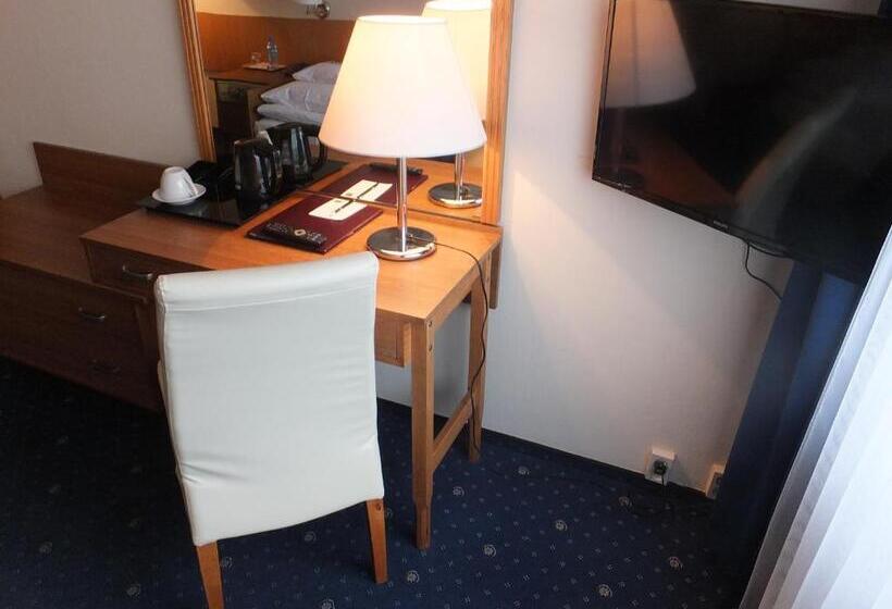 Номер Стандарт Индивидуальный, Gromada Pila