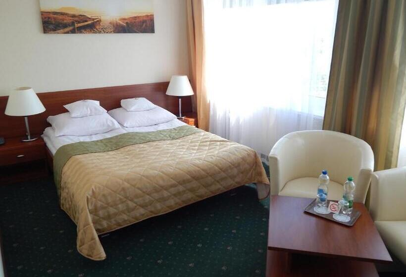 Номер Стандарт Плюс, Gromada Pila