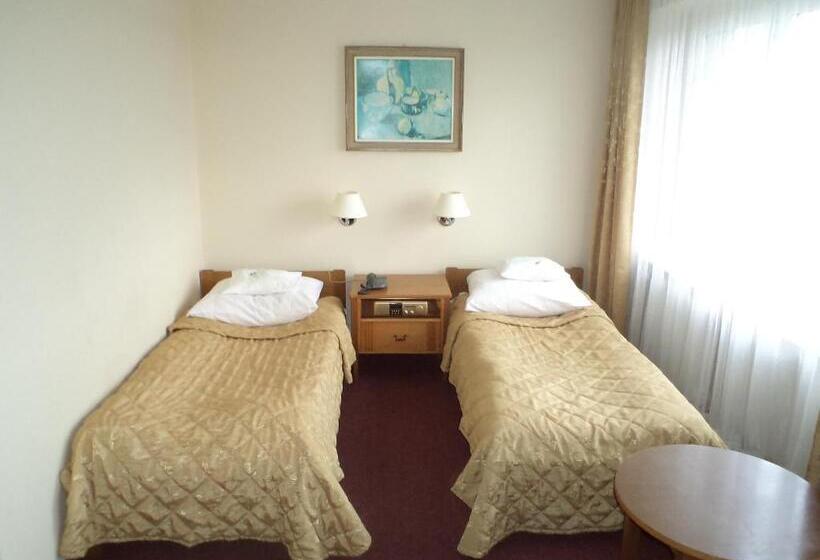 Номер Стандарт, Gromada Pila