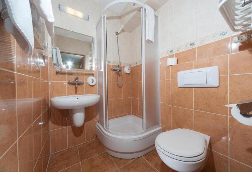 Номер Стандарт, Gromada Pila