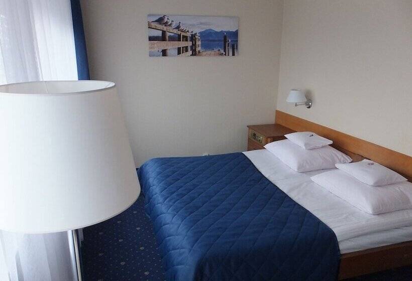 Номер Стандарт, Gromada Pila