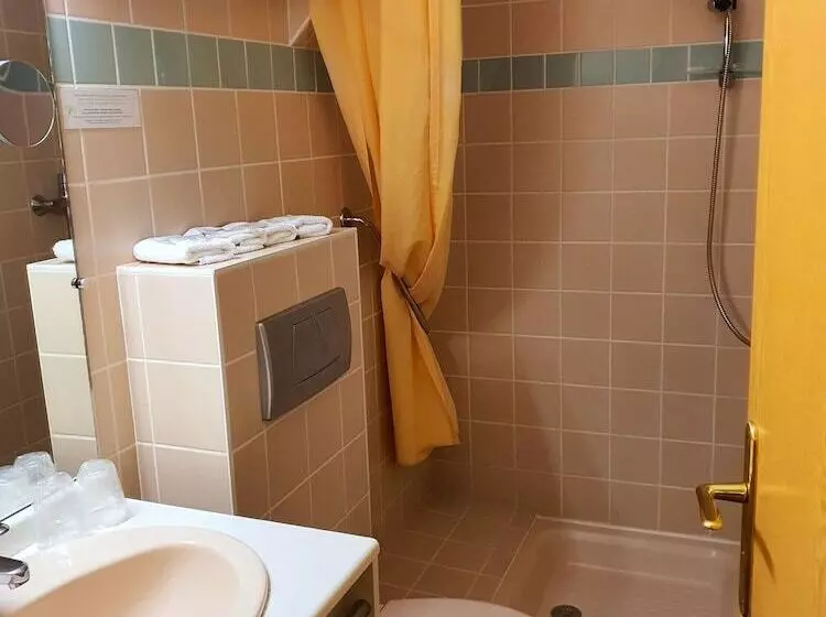 ドゥプレックスルーム, Hôtel Des Roches
