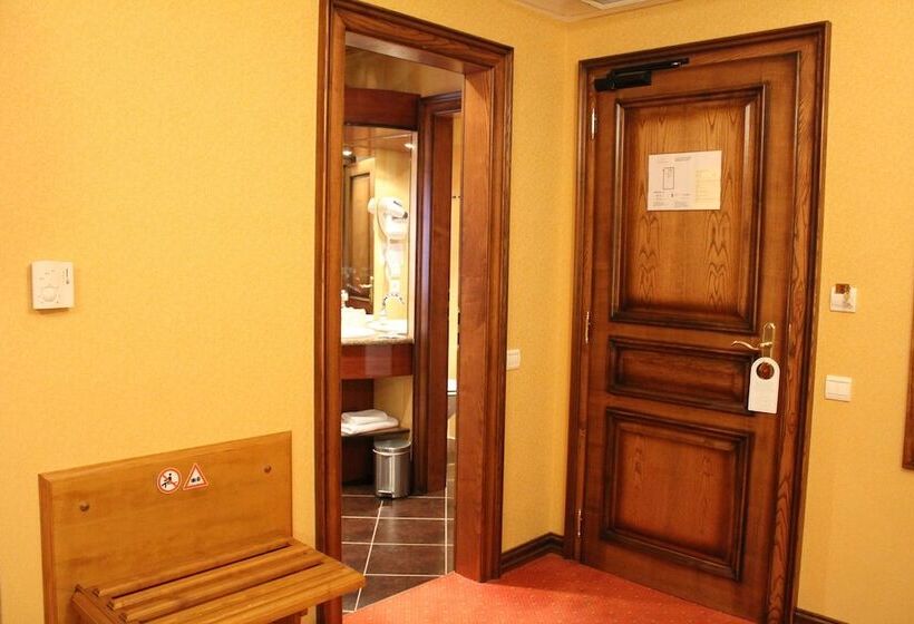 Номер Комфорт, Hôtel Le Mittelwihr