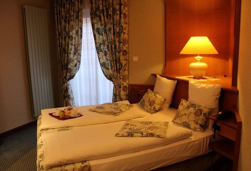 Номер Стандарт, Hôtel Le Mittelwihr