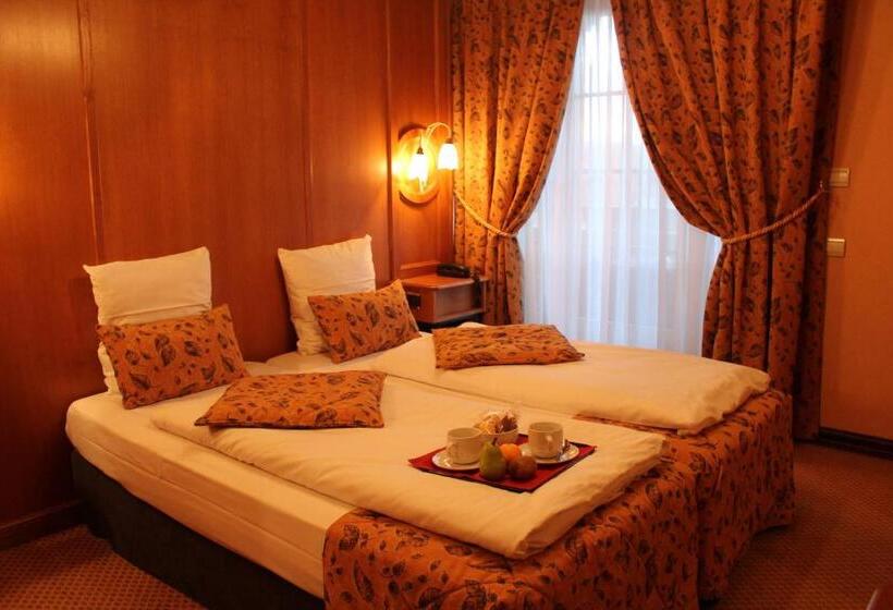 Номер Комфорт, Hôtel Le Mittelwihr