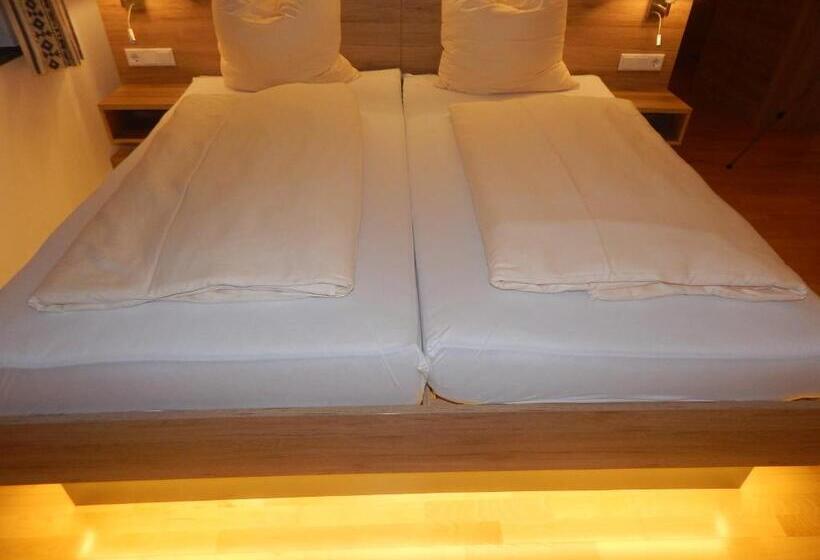 جناح جونيور, & Gasthof Hubertushöhe   Ihr Hotel Für Urlaub Mit Hund