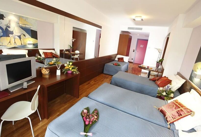 اتاق استاندارد چهار تخته, Il Monte