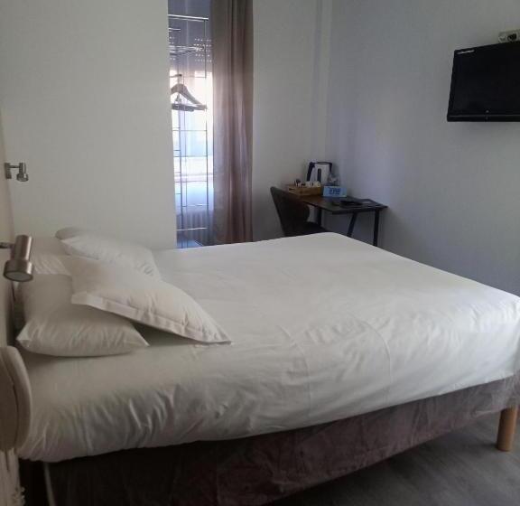 Номер Стандарт, Logis Hôtel La Bastide Des Oliviers
