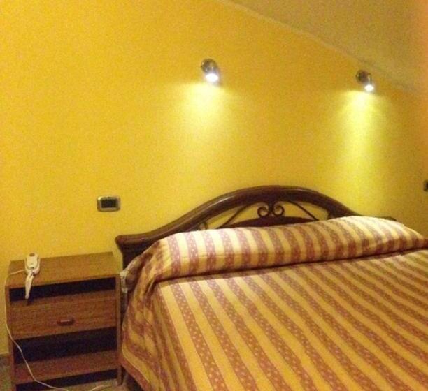 エコノミールーム, La Fenice