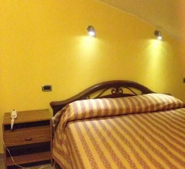 Economy-huone, La Fenice