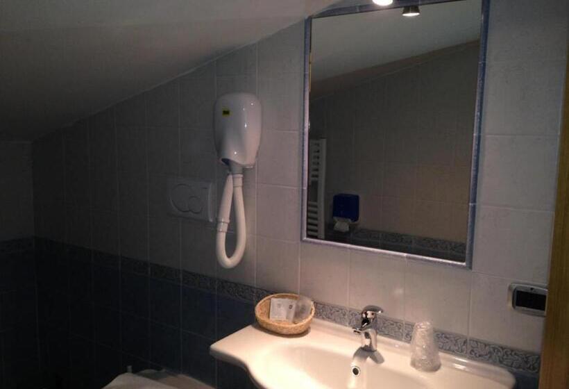 エコノミールーム, La Fenice