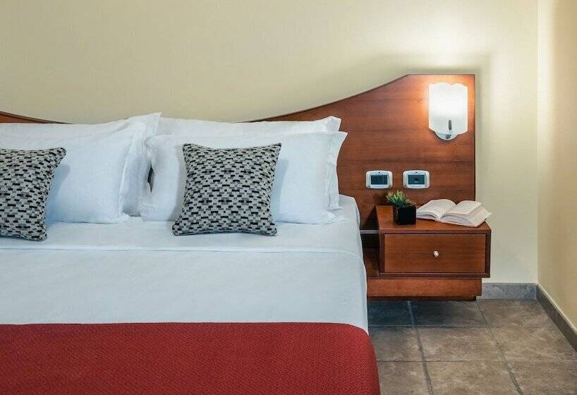 エコノミールーム, La Fenice