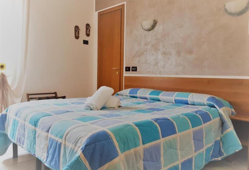 חדר סטנדרט, Marinoni