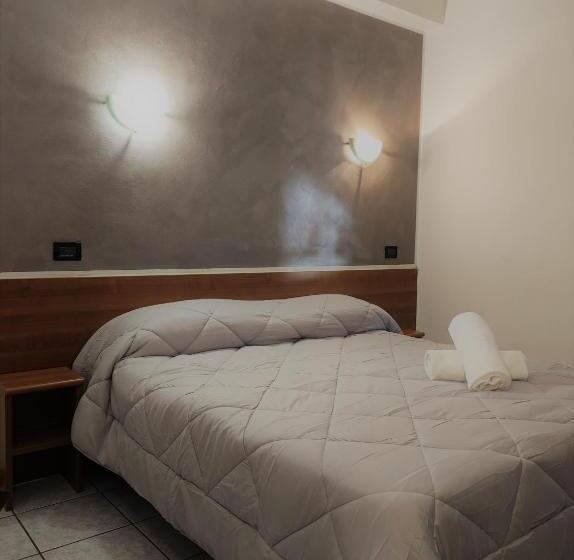 חדר סטנדרט, Marinoni