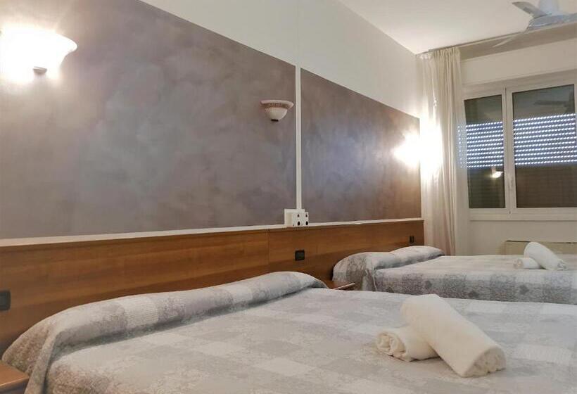 חדר סטנדרט לארבעה, Marinoni