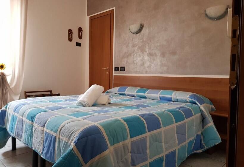 חדר סטנדרט, Marinoni