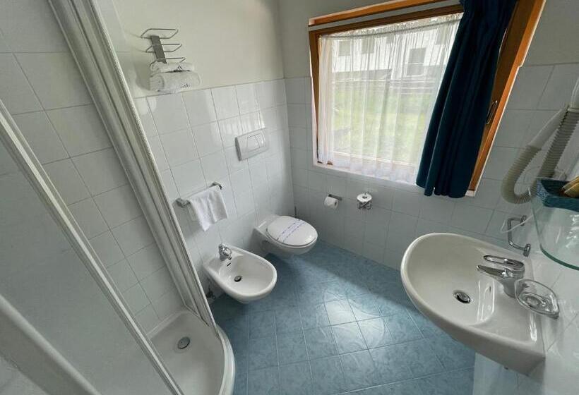 スタンダードルーム, Meisules