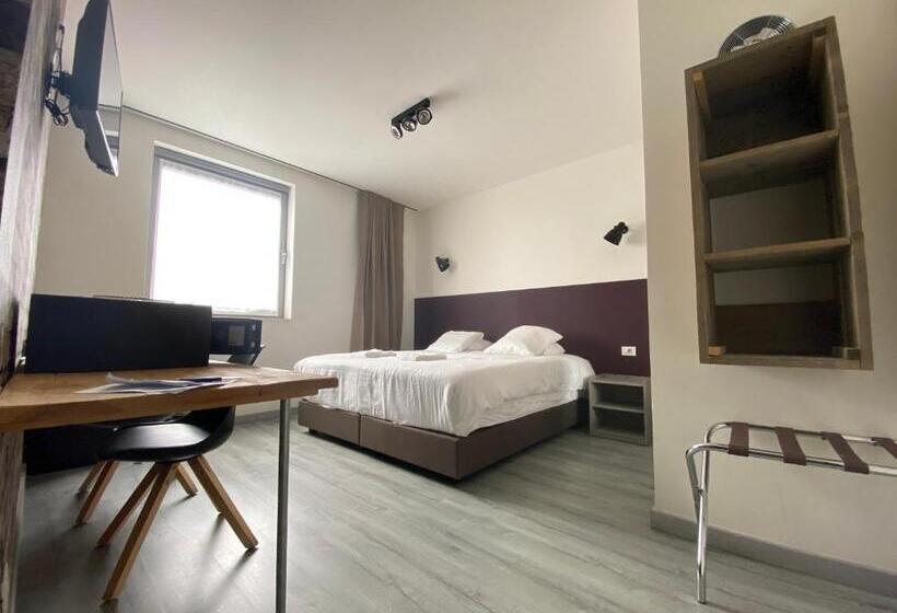 غرفة قياسية, O Ieper