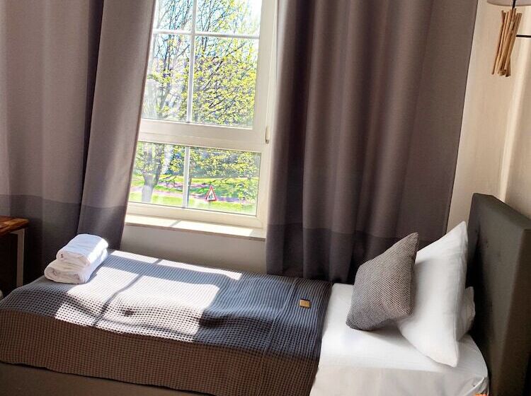 غرفة قياسية فردية, Restaurant Zum Löwen