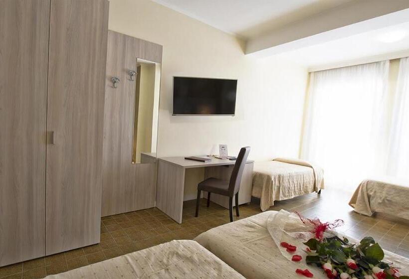 اتاق استاندارد چهار تخته, Scacciapensieri