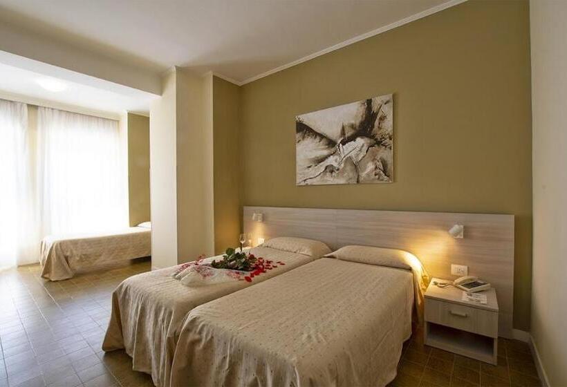 اتاق استاندارد چهار تخته, Scacciapensieri