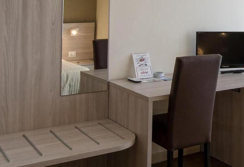 اتاق استاندارد با چشمانداز دریا, Scacciapensieri