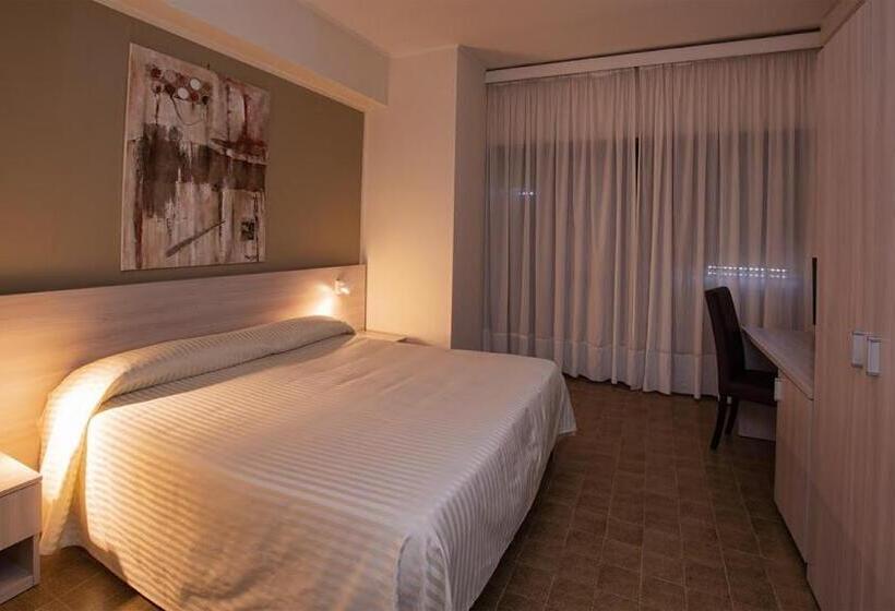 اتاق استاندارد با چشمانداز دریا, Scacciapensieri