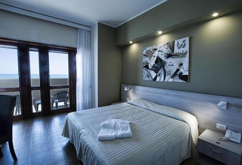 اتاق استاندارد با چشمانداز دریا, Scacciapensieri