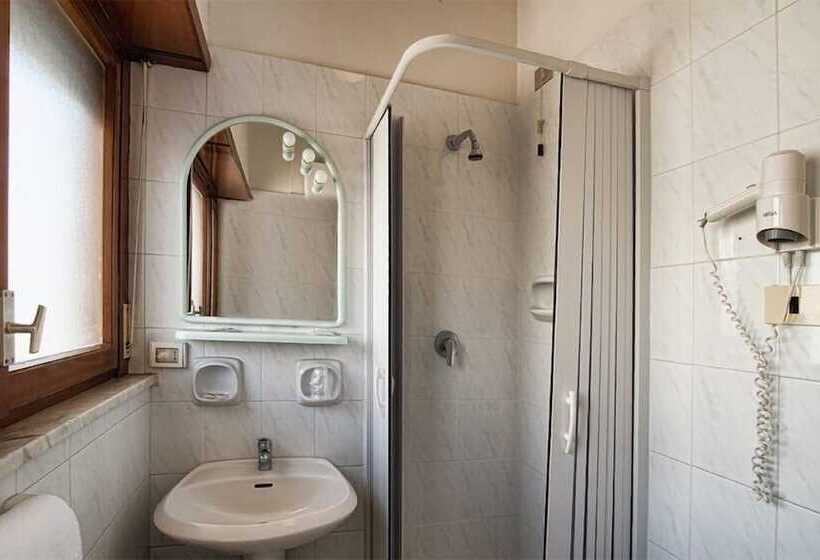 آپارتمان 1 خوابه, Scacciapensieri