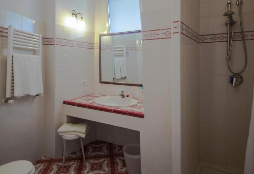 스탠다드 룸, Semiramis Hotel De Charme & Pools