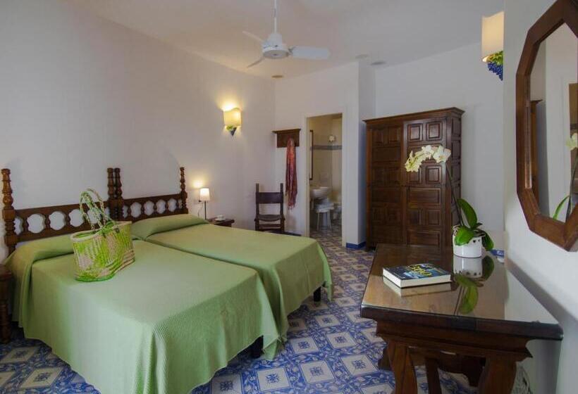 스탠다드 룸, Semiramis Hotel De Charme & Pools