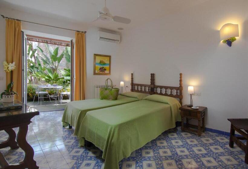 스탠다드 룸, Semiramis Hotel De Charme & Pools