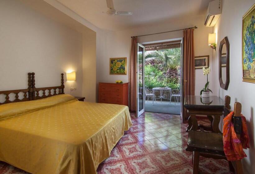 스탠다드 룸, Semiramis Hotel De Charme & Pools