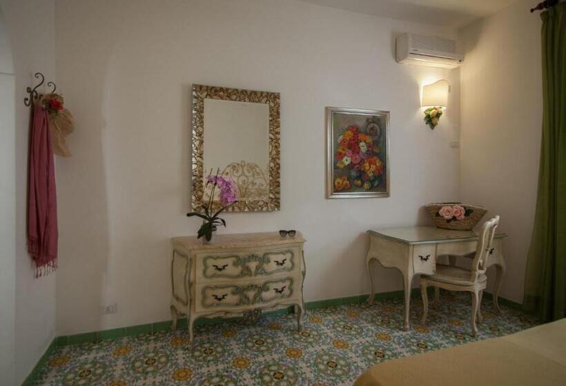 트리플 클래식 룸, Semiramis Hotel De Charme & Pools