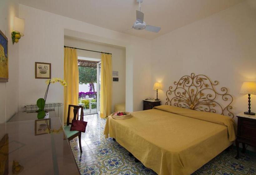 패밀리 룸, Semiramis Hotel De Charme & Pools