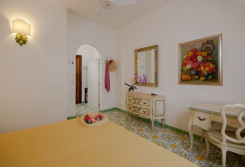 트리플 클래식 룸, Semiramis Hotel De Charme & Pools