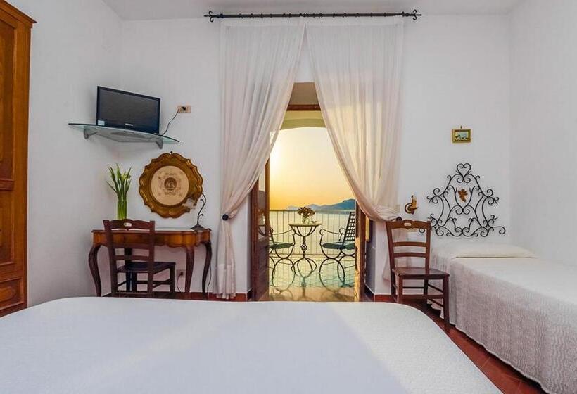 Номер Стандарт Вид на Море, Smeraldo