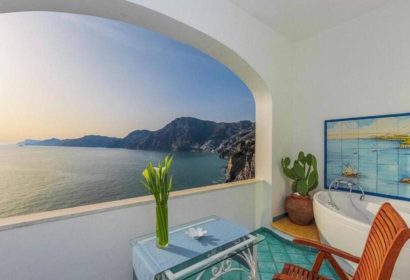 オーシャンビュースーペリアールーム, Smeraldo