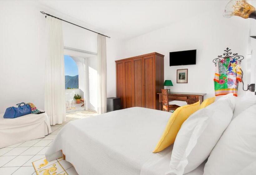 Номер Стандарт Вид на Море, Smeraldo