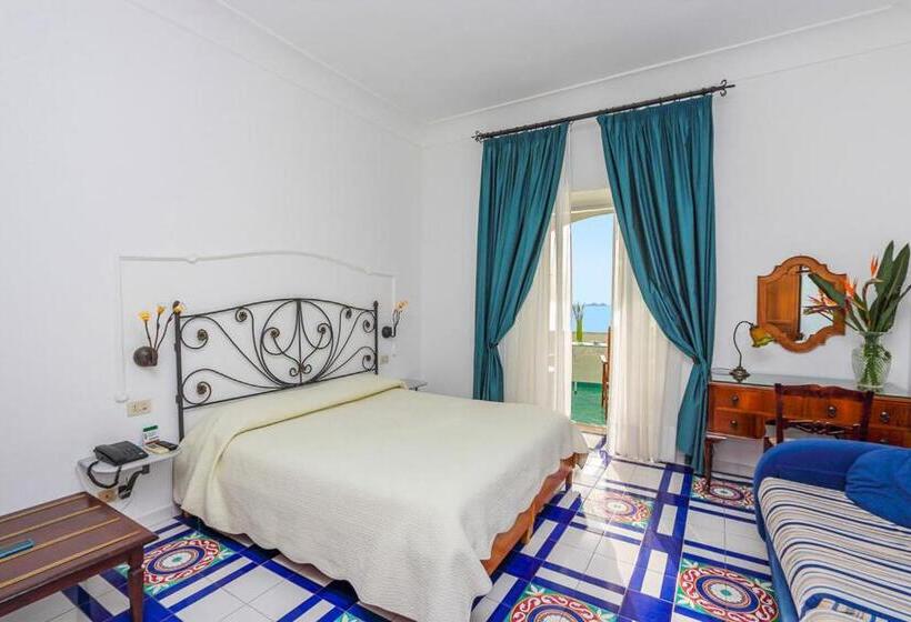 オーシャンビュースーペリアールーム, Smeraldo